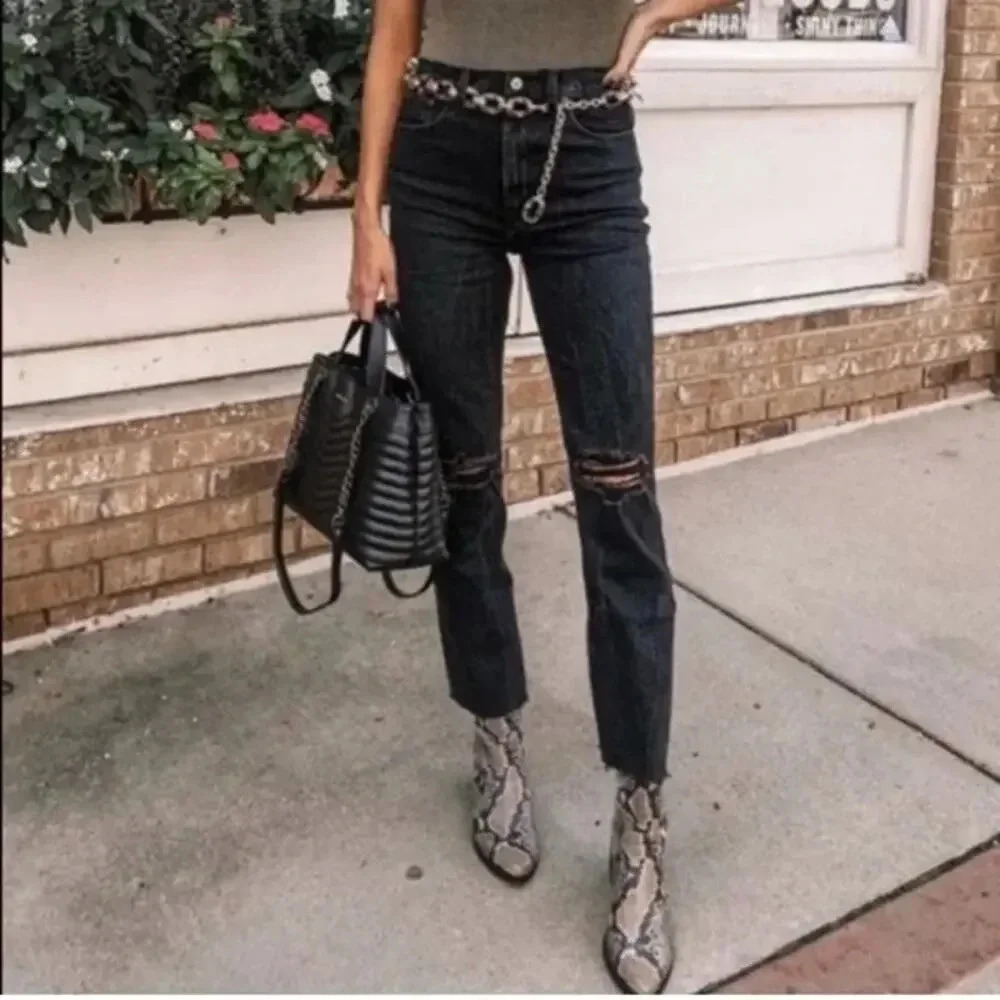 Abercrombie & Fitch Ultra High Rise Mom Jeans Black Wash Size 25